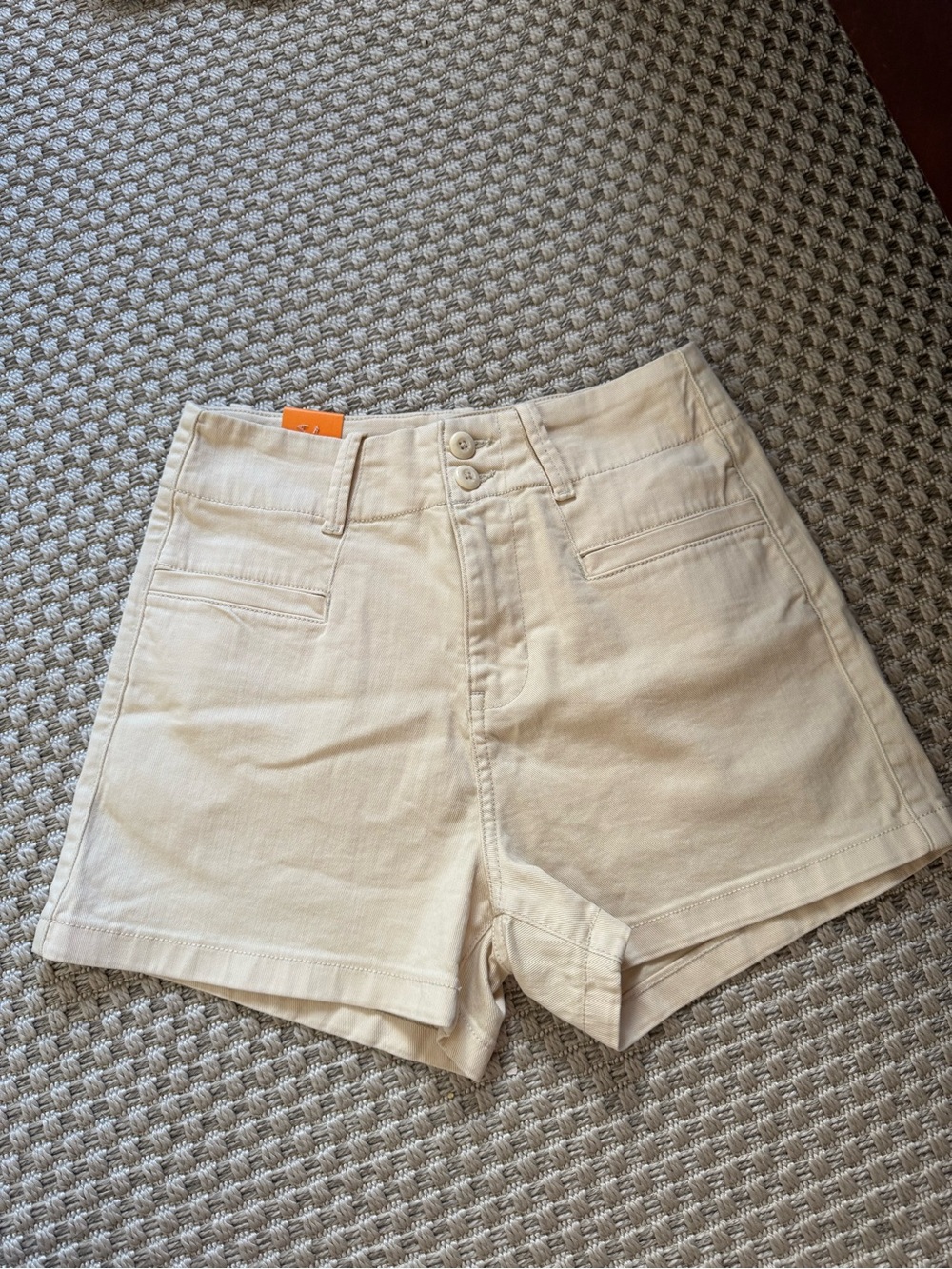 NWT DUER LuxTwill High Rise Short